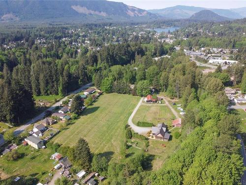 8035 Greendale Rd, Lake Cowichan, BC 