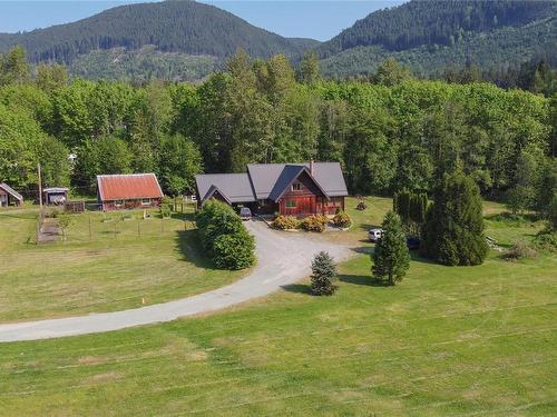 8035 Greendale Rd, Lake Cowichan, BC 