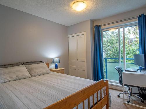 304-2310 Trent St, Victoria, BC - Indoor Photo Showing Bedroom