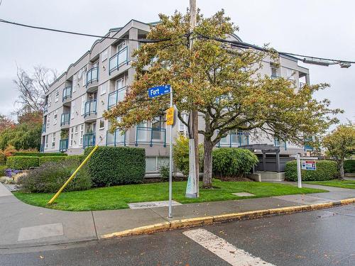 304-2310 Trent St, Victoria, BC - Outdoor With Facade