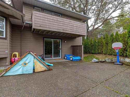 3819 Synod Rd, Saanich, BC 