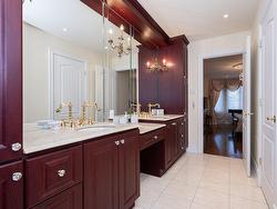 Ensuite bathroom - 