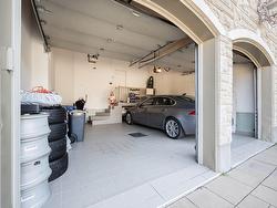 Garage - 