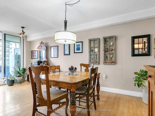 701-15 La Rose Ave, Toronto, ON - Indoor Photo Showing Dining Room