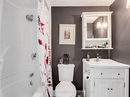 701-15 La Rose Ave, Toronto, ON - Indoor Photo Showing Bathroom