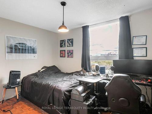 701-15 La Rose Ave, Toronto, ON - Indoor Photo Showing Bedroom