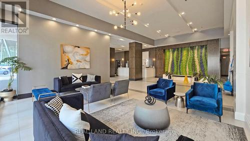 1006 - 19 Grand Trunk Crescent, Toronto, ON - Indoor