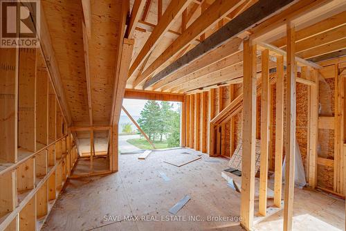 243 Isthmus Bay Road, Northern Bruce Peninsula, ON - Indoor Photo Showing Other Room