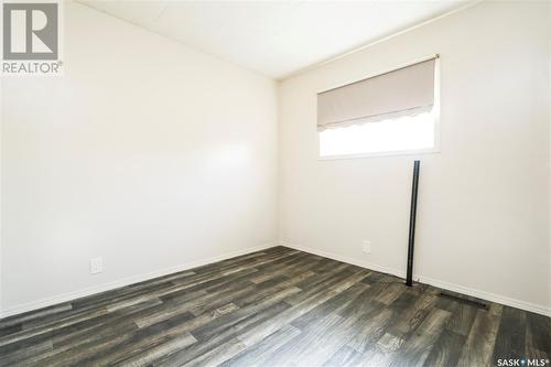 117 3Rd Street Ne, Ituna, SK - Indoor Photo Showing Other Room