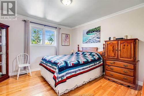 66 Hanlan Street South, Essex, ON - Indoor Photo Showing Bedroom