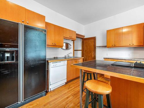 Kitchen - 3302 Rue Adam, Montréal (Mercier/Hochelaga-Maisonneuve), QC - Indoor Photo Showing Kitchen With Double Sink