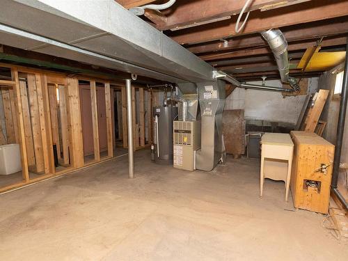 254 Egan Street, Thunder Bay, ON - Indoor Photo Showing Basement