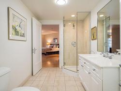 Ensuite bathroom - 