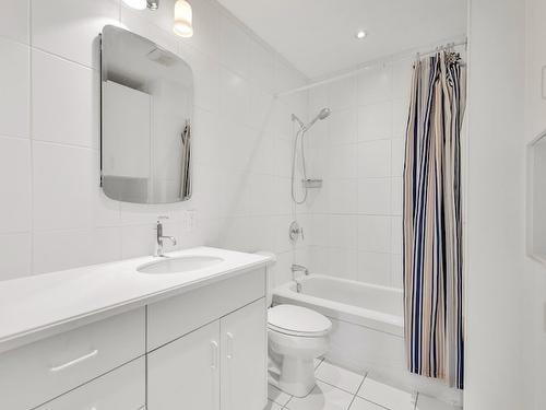 Salle de bains - 365 Av. Redfern, Westmount, QC - Indoor Photo Showing Bathroom