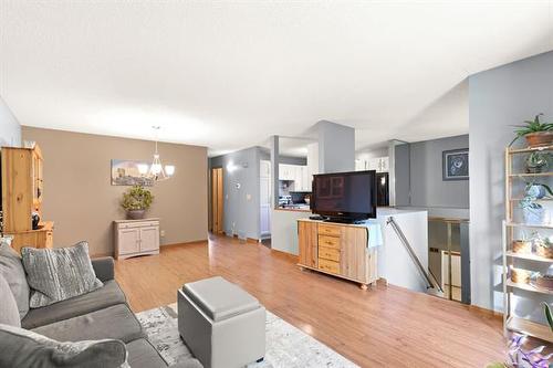 3 Poitras Pl, Winnipeg, MB 