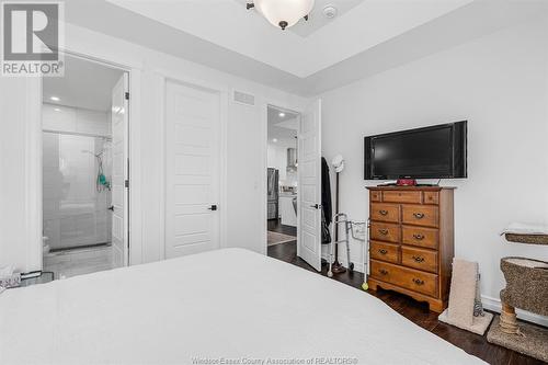 445 Brunmar Crescent, Lakeshore, ON - Indoor Photo Showing Bedroom