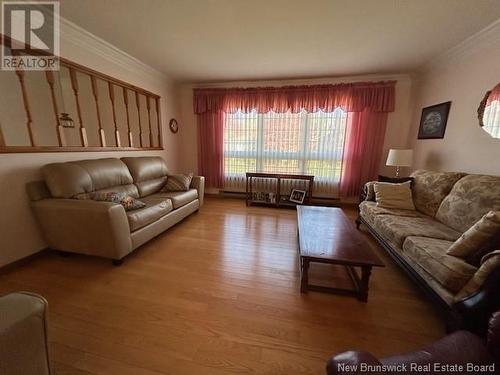 20 Woodleigh Street, Moncton, NB - Indoor Photo Showing Living Room