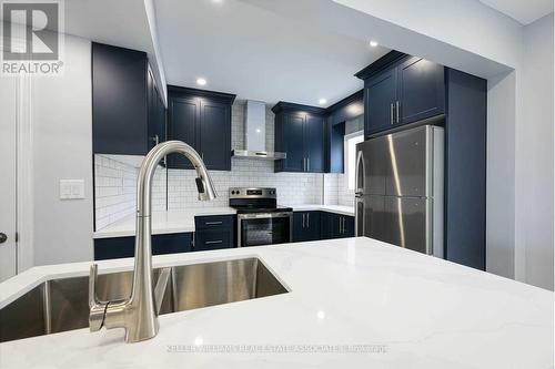 Upper - 305 Weir Street N, Hamilton, ON - Indoor Photo Showing Kitchen With Double Sink With Upgraded Kitchen