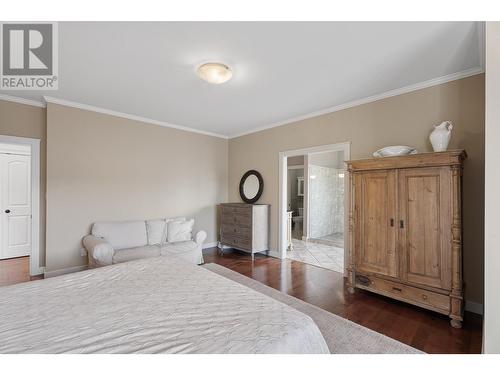 1400 Sun Rivers Drive, Kamloops, BC - Indoor Photo Showing Bedroom