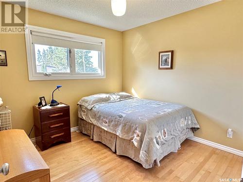 400 4Th Avenue W, Debden, SK - Indoor Photo Showing Bedroom