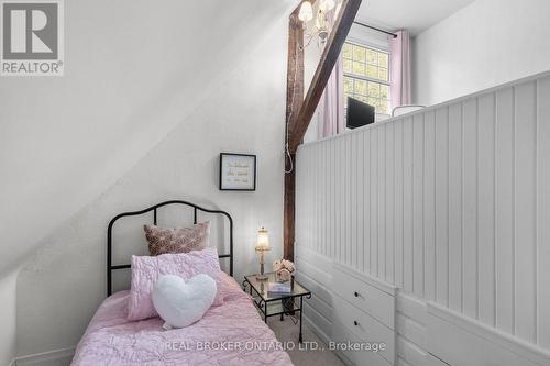 3686 Agnew Road, Severn, ON - Indoor Photo Showing Bedroom