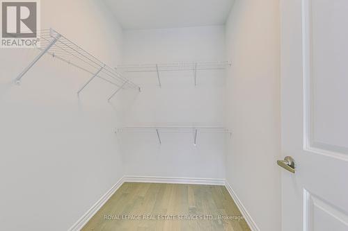 3026 Langdon Road, Oakville, ON - Indoor With Storage