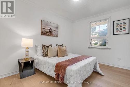 511 Ash Street, Whitby, ON - Indoor Photo Showing Bedroom