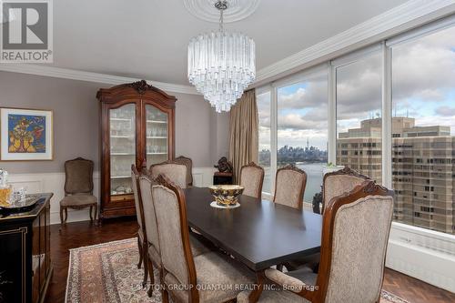 4404 - 2045 Lakeshore Boulevard W, Toronto, ON - Indoor Photo Showing Dining Room