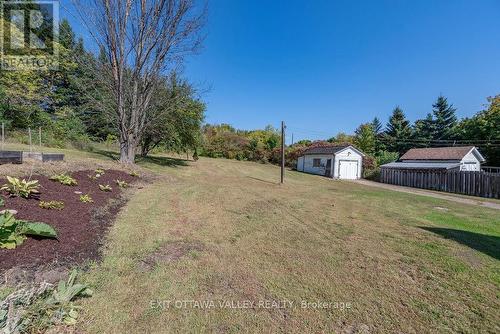 32 Robertson Drive, Whitewater Region, ON - Outdoor