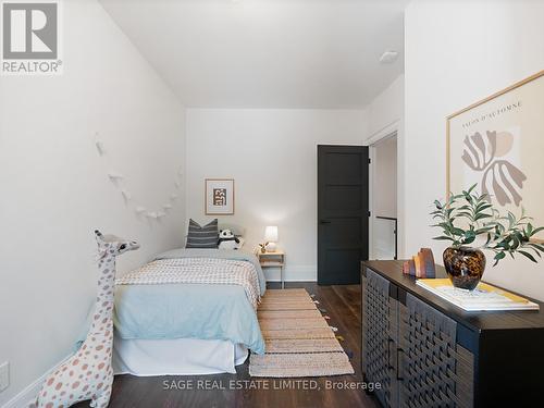 40 Fern Avenue, Toronto, ON - Indoor Photo Showing Bedroom