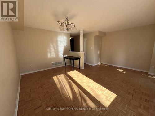 35 - 19 Foxchase Avenue, Vaughan, ON - Indoor Photo Showing Other Room