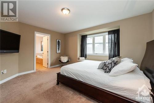 250 Burnaby Drive, Ottawa, ON - Indoor Photo Showing Bedroom