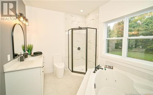 3465 Woodstock Road, Fredericton, NB - Indoor Photo Showing Bathroom