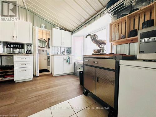 12021 Highway 17 E, West Nipissing / Nipissing Ouest (Sturgeon Falls), ON - Indoor Photo Showing Kitchen