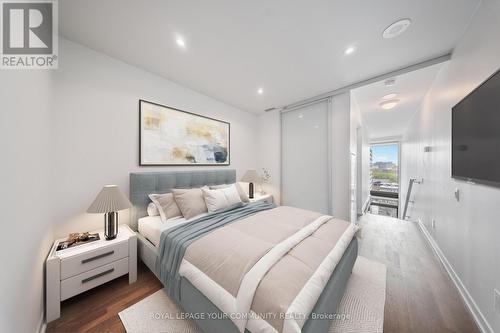 722 - 95 Bathurst Street, Toronto, ON - Indoor Photo Showing Bedroom