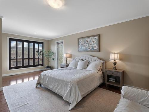 1400 Sun Rivers Drive, Kamloops, BC - Indoor Photo Showing Bedroom