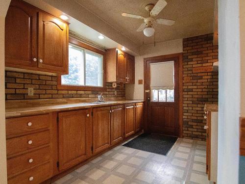 Cuisine - 106 5E Avenue, Pincourt, QC - Indoor Photo Showing Kitchen With Double Sink