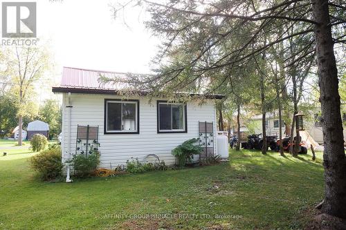 7 Leaf Street, Kawartha Lakes (Dunsford), ON - Outdoor