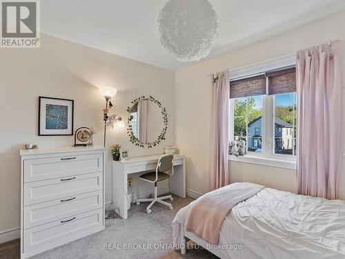 82 - 80 Willow Street, Brant, ON - Indoor Photo Showing Bedroom