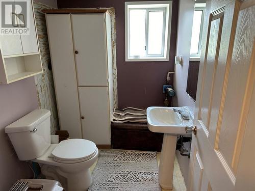 5246 Haynes Road, Oliver, BC - Indoor Photo Showing Bathroom