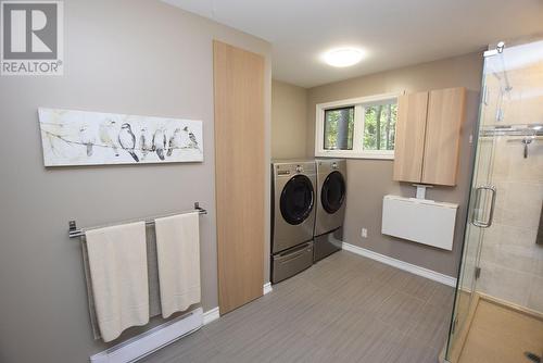 17 Dominion Park Dr, Thessalon, ON - Indoor Photo Showing Laundry Room