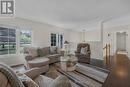 18978 Mccowan Road, East Gwillimbury, ON  - Indoor Photo Showing Living Room 