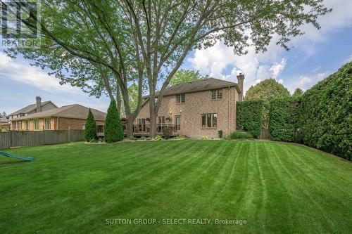 6907 Lambeth Walk, London, ON - Outdoor With Backyard