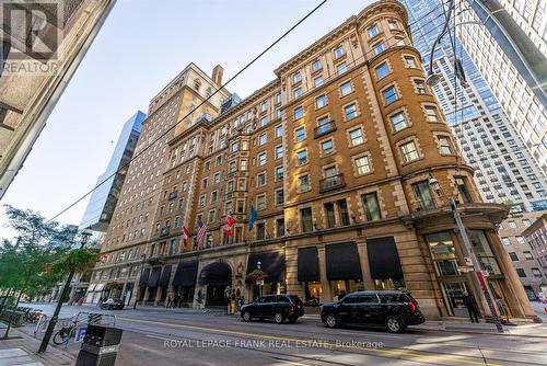 534 - 22 Leader Lane, Toronto (Church-Yonge Corridor), ON - Outdoor With Facade