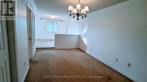 3883 Manatee Way (Main) Way, Mississauga, ON - Indoor Photo Showing Other Room