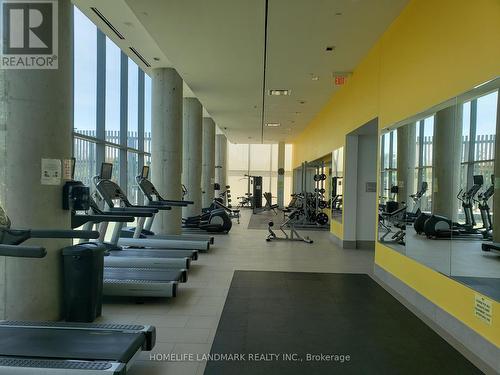 909 - 105 The Queensway, Toronto, ON - Indoor Photo Showing Gym Room