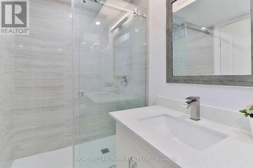 5164 Rayana Ridge, Mississauga, ON - Indoor Photo Showing Bathroom