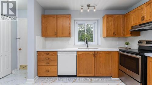 4 - 1920 Culver Drive, London, ON - Indoor Photo Showing Kitchen With Double Sink