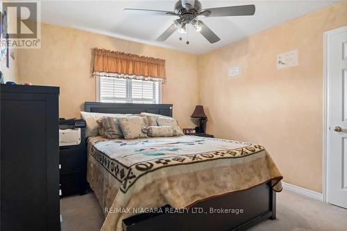 162 Cole Crescent, Niagara-On-The-Lake, ON - Indoor Photo Showing Bedroom