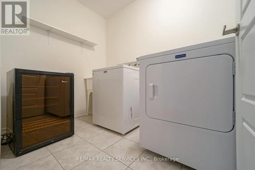 53 Sinden Road, Brantford, ON - Indoor Photo Showing Laundry Room